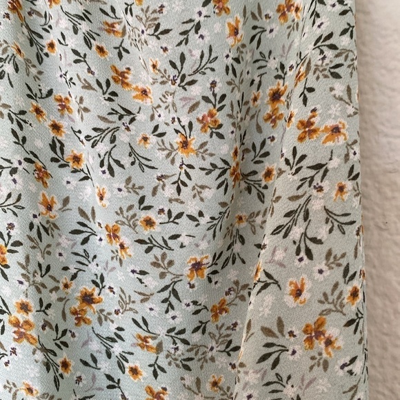 Wild Fable peasant cropped ruffle blouse green flowers women’s small ruched - Picture 2 of 6